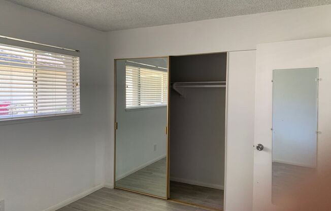 2 beds, 1 bath, $2,350