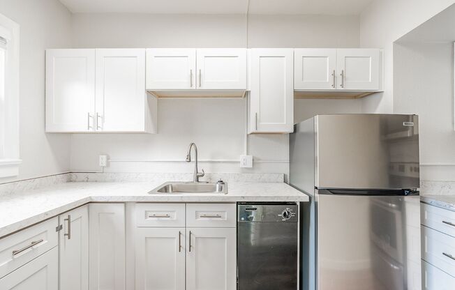 Studio, 1 bath, 348 sqft, $1,237, Unit 309