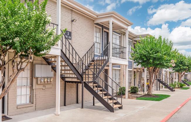 Gessner Park - Apartment Living in Houston, TX
