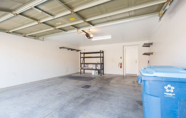3 beds, 2.5 baths, $1,900, Unit UNIT 152