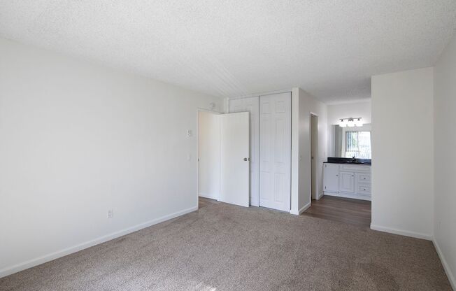 2 beds, 2 baths, 1,027 sqft, $2,595, Unit A-01