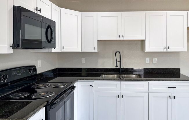 2 Bed / 1 Bath / Detached Garage