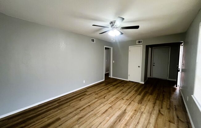3 beds, 1.5 baths, 1,033 sqft, $1,200, Unit 316 Nw 83-1