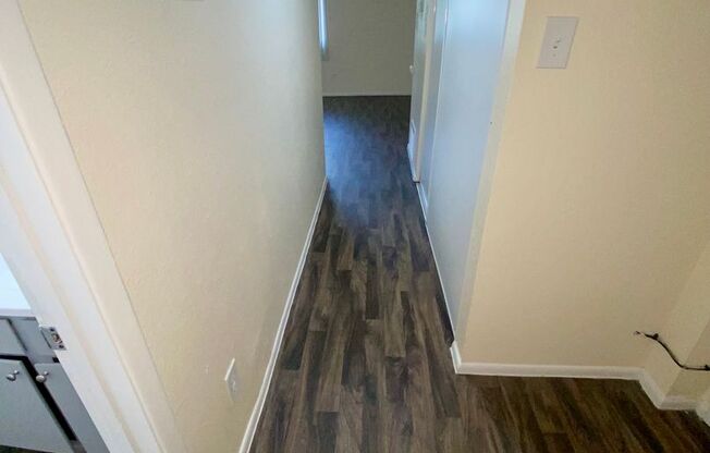 Studio, 1 bath, 445 sqft, $804, Unit 155