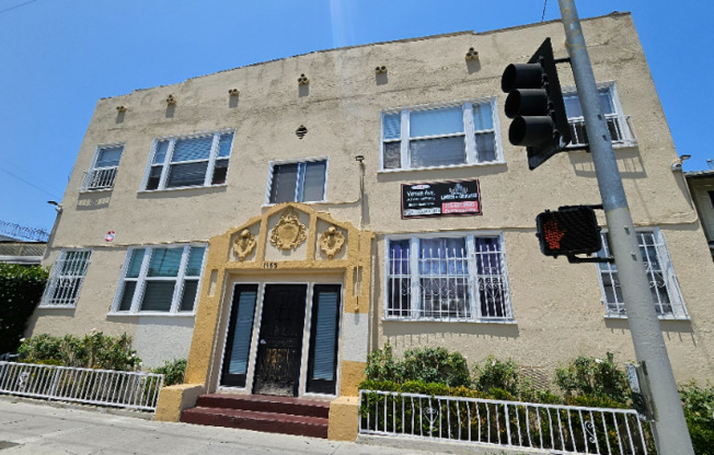 1185 E Vernon Ave Los