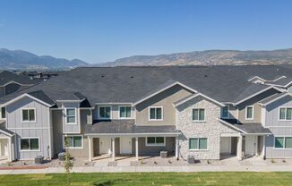 Modern Smart Townhomes in Heber! Great Location!