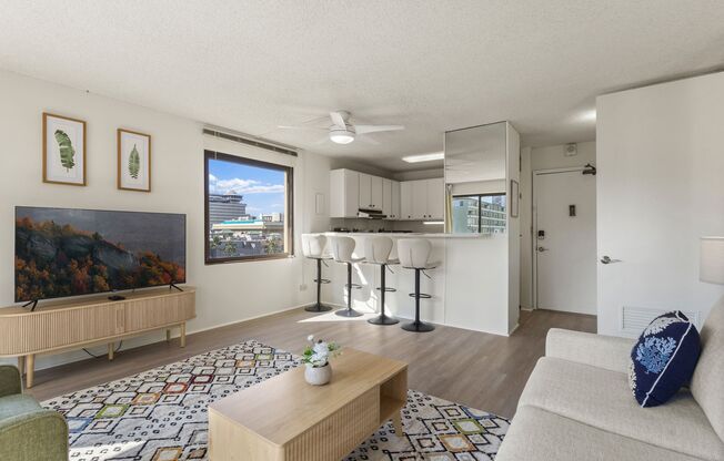 1 bed, 1 bath, $4,500, Unit #801
