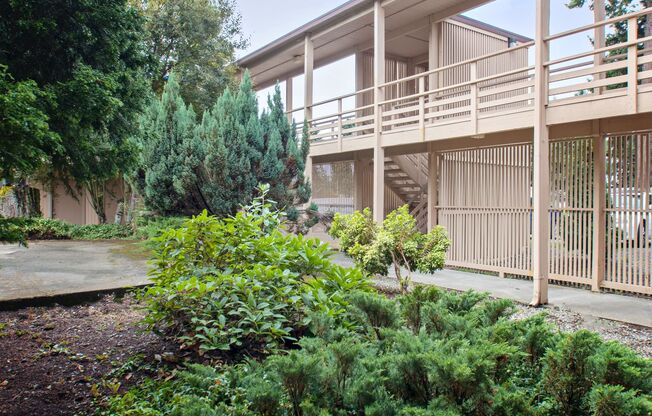 1 bed, 1 bath, 550 sqft, $1,295, Unit 37