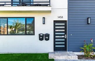 1 bed, 1 bath, 172 sqft, $1,000, Unit 1458 1/2 - Rm 103