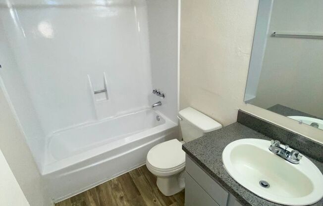 1 bed, 1 bath, 575 sqft, $944, Unit 112