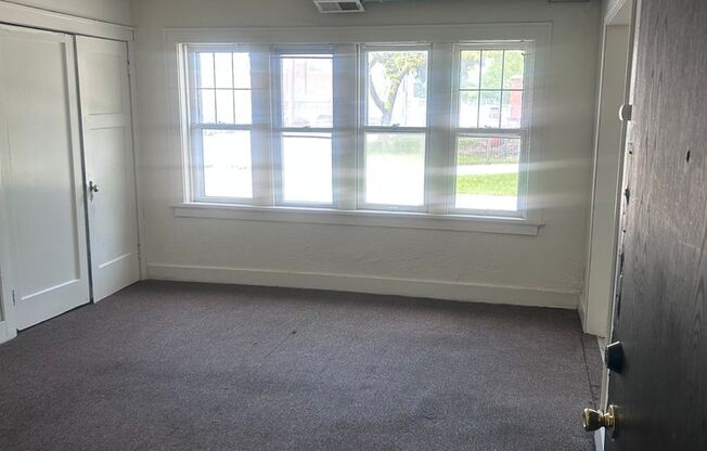 Milwaukee 1BR Apartment for Rent