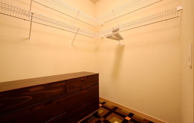 1 bed, 1 bath, 707 sqft, $3,371, Unit Unit 305