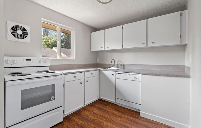 1 bed, 1 bath, 500 sqft, $1,195, Unit 36