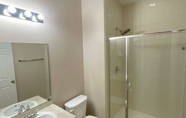 4 beds, 3 baths, $2,550