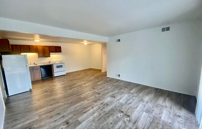 Ambassador East Apartments