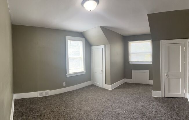 3 beds, 1 bath, $1,499