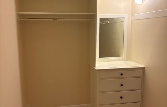 Studio, 1 bath, 454 sqft, $1,545, Unit 308