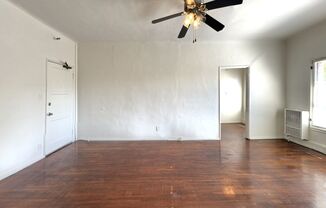 Studio, 1 bath, 450 sqft, $1,850, Unit 303