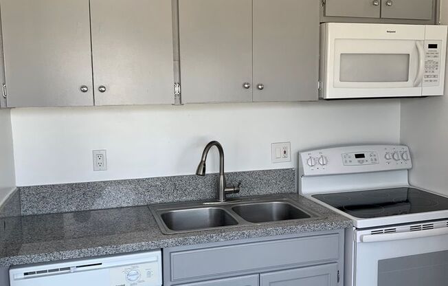 Studio, 1 bath, $1,990, Unit 8