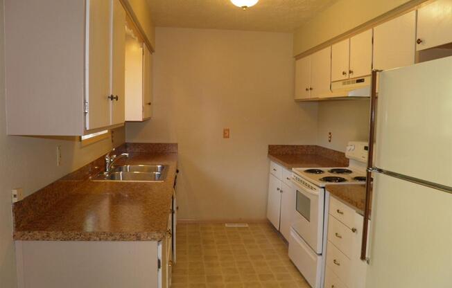 3 beds, 2 baths, $2,500