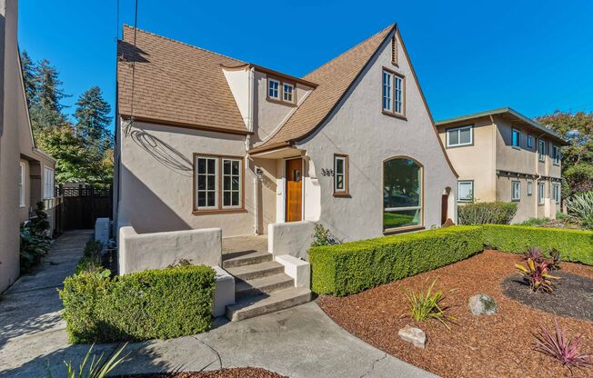 Charming 4-Bedroom, 2-Bath Home in the Historic Napa Abajo District
