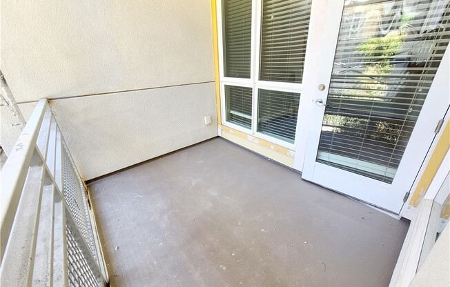 2 beds, 2 baths, 1,050 sqft, $3,100, Unit 402