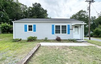 2 BR House w/ Fenced Yard