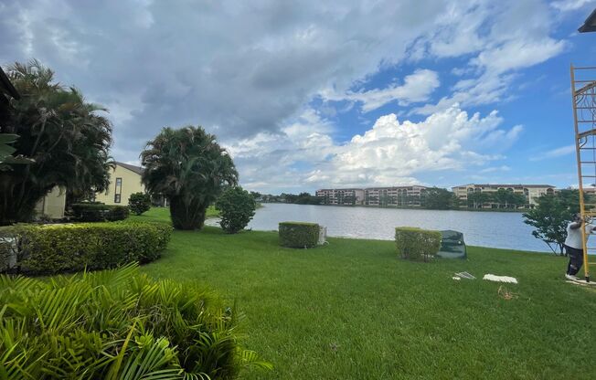 2 beds, 2 baths, $2,100, Unit #206