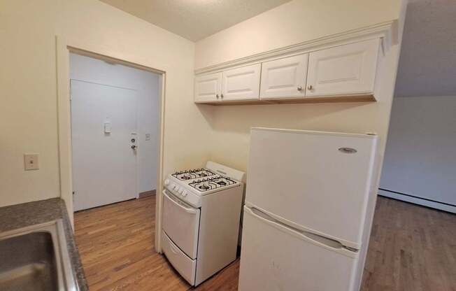 214 Place Apartments Minneapolis, Minnesota kitchen