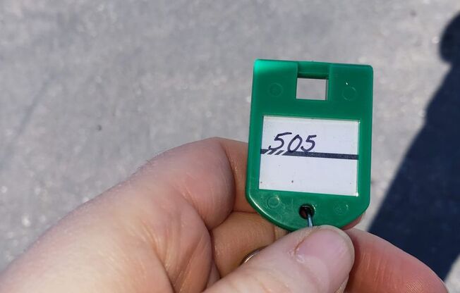 3 beds, 1 bath, 890 sqft, $1,675, Unit 505 H1