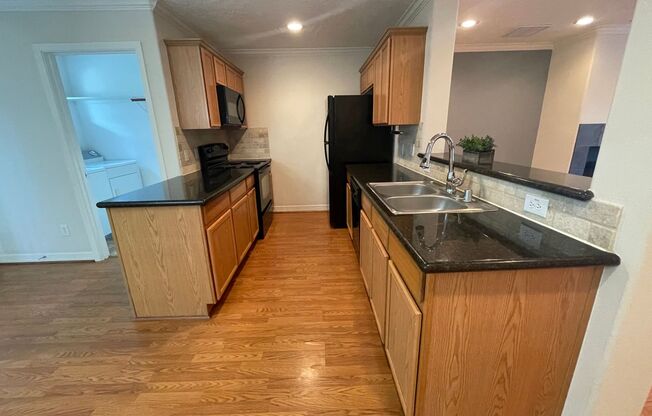 3 beds, 3.5 baths, 1,911 sqft, $2,000, Unit 105