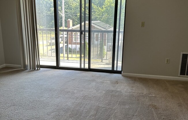 2 beds, 2 baths, 1,280 sqft, $2,800, Unit 201