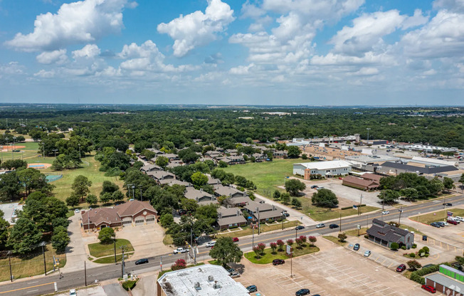 Look and Lease Special!