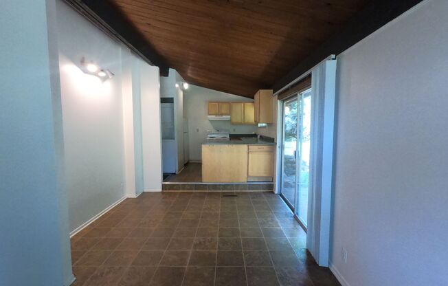 3 beds, 1 bath, $3,750, Unit C