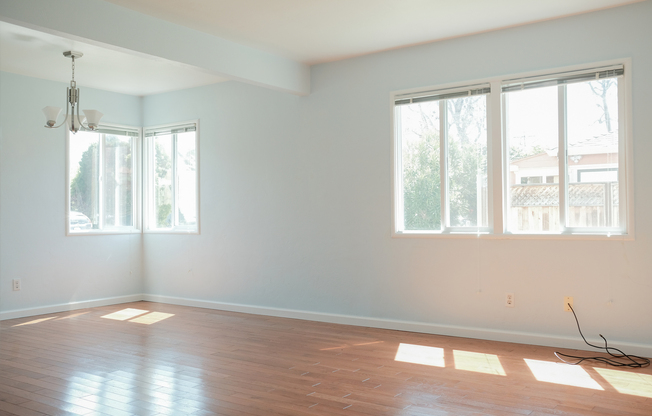 1212 Neilson