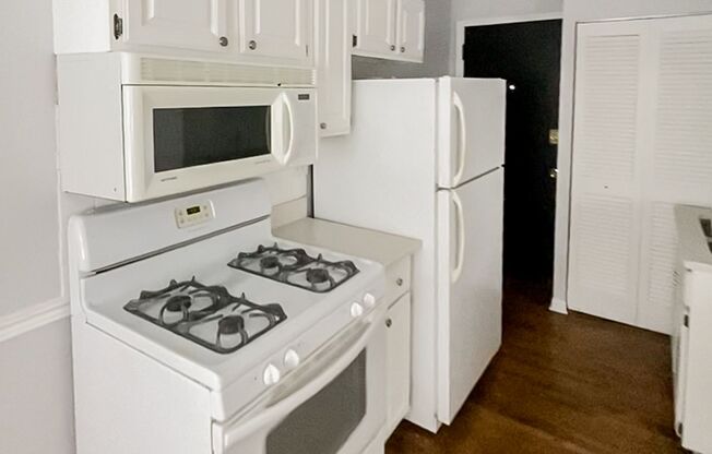 1 bed, 1 bath, 664 sqft, $2,095, Unit 3714-402