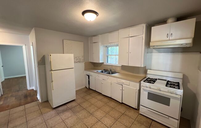 Great Central Austin Home - Ready Now!