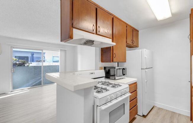 1 bed, 1 bath, $2,190, Unit 4