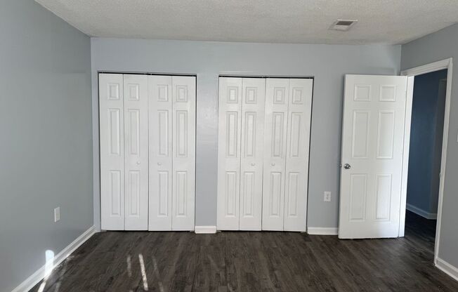 1 bed, 1 bath, 613 sqft, $850, Unit F4