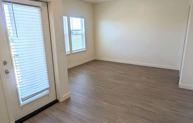 Move In This June! 2 Weeks Rent Free – 3 Bed 2.5 Bath Townhome in Clearfield