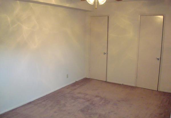 Studio, 1 bath, 350 sqft, $1,400, Unit A