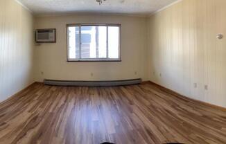 2 beds, 1 bath, 750 sqft, $900
