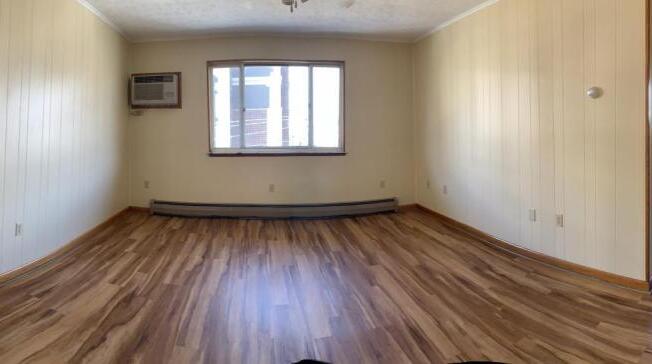 2 beds, 1 bath, 750 sqft, $900