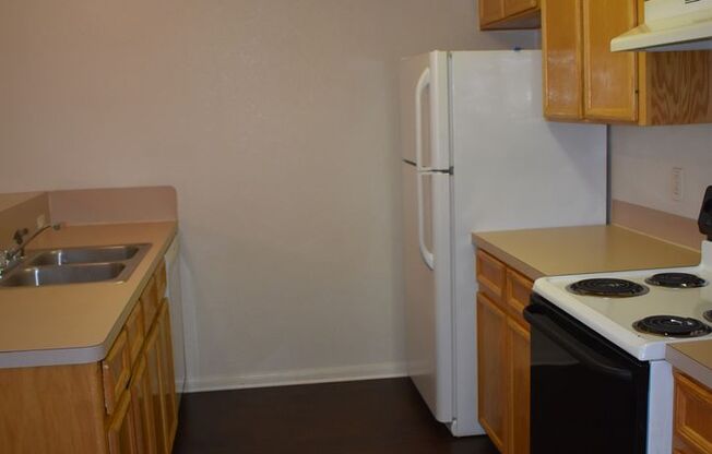 1 bed, 1 bath, 700 sqft, $725, Unit 207-STILL OCCUPIED BY RESIDENT