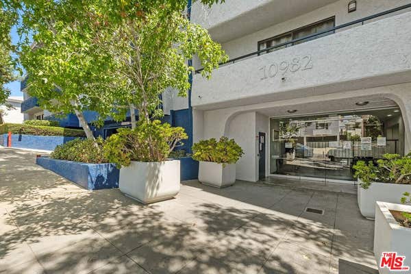 Studio, 1 bath, 377 sqft, $2,550, Unit 544