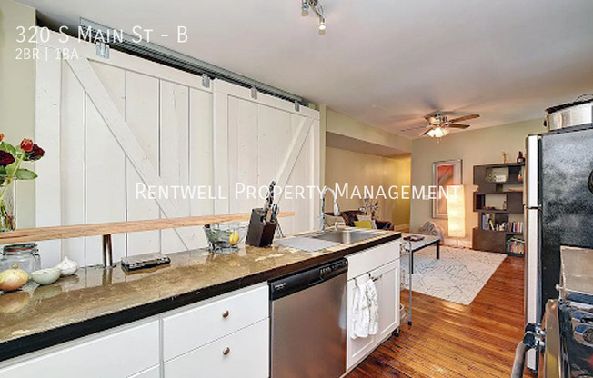 320 S MAIN ST