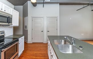 1 bed, 1 bath, $1,375