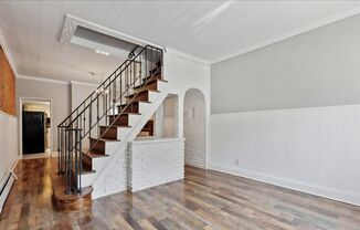 2 beds, 1 bath, $1,500