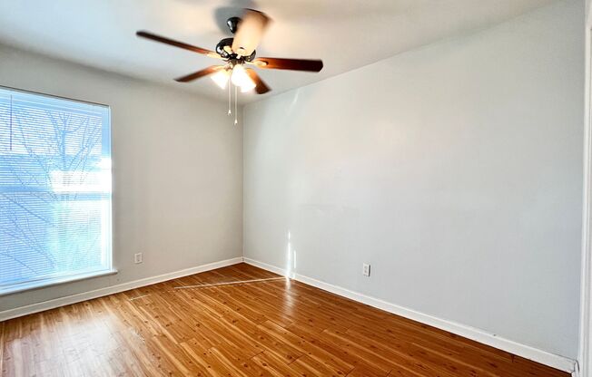 2 beds, 1.5 baths, 900 sqft, $1,295, Unit 114