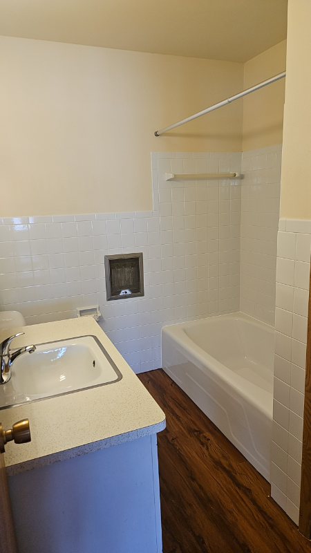 12106 W BLUEMOUND RD